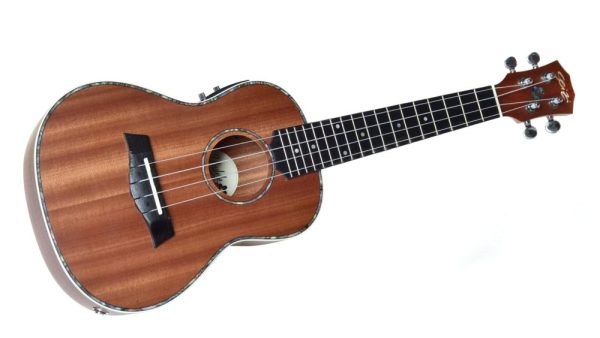 SEIZI UKULELE CONCERT MAUI PLUS ELETRICO C/BAG